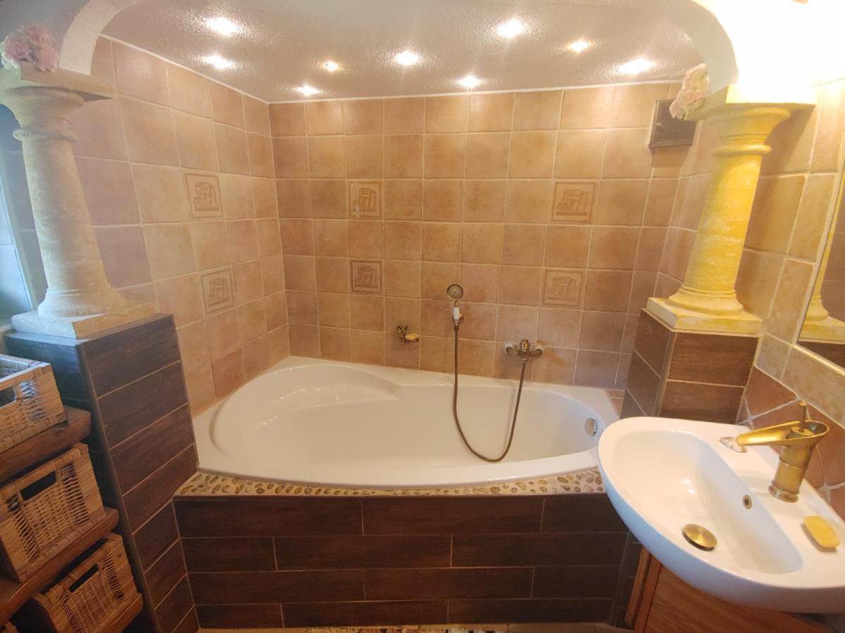 West Bohemian Home, Krajkova 208 Luaran gambar